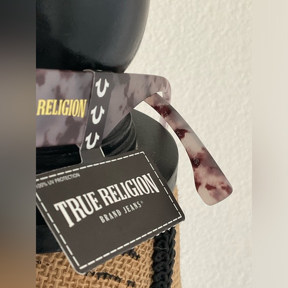 True Religion White and Gold Women's Sunglasses - Picture 2 of 5